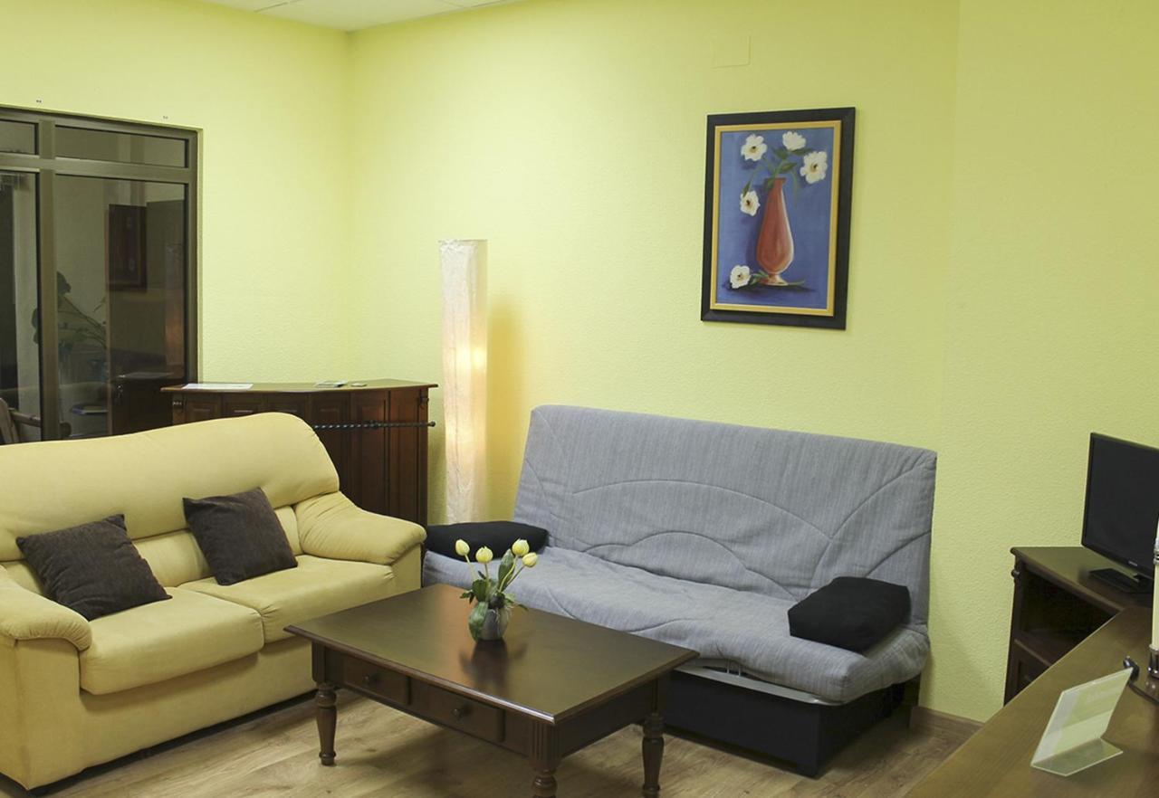 Apartamentos Monasterio San Martín de Castañeda Zewnętrze zdjęcie