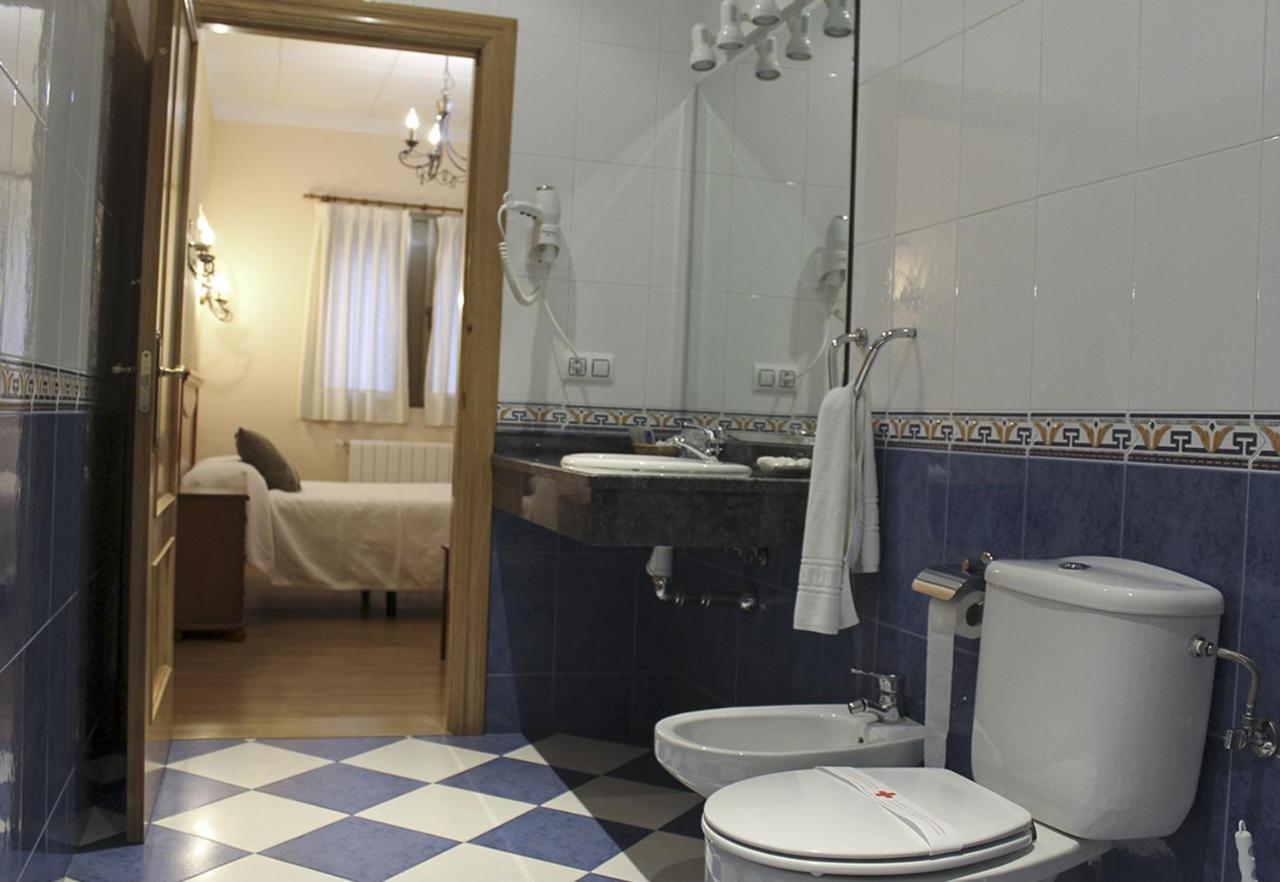 Apartamentos Monasterio San Martín de Castañeda Zewnętrze zdjęcie
