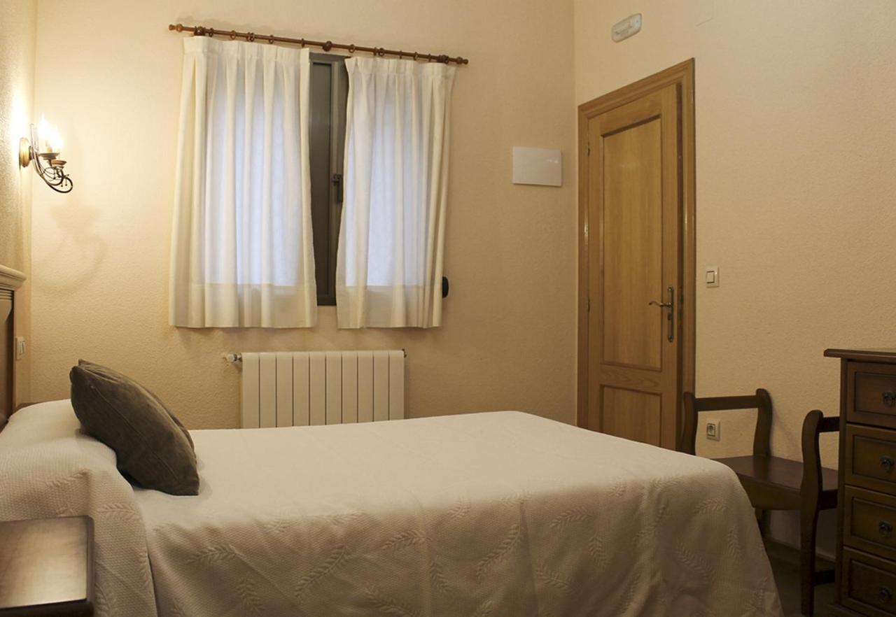 Apartamentos Monasterio San Martín de Castañeda Zewnętrze zdjęcie
