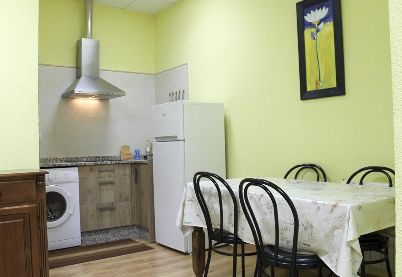 Apartamentos Monasterio San Martín de Castañeda Zewnętrze zdjęcie