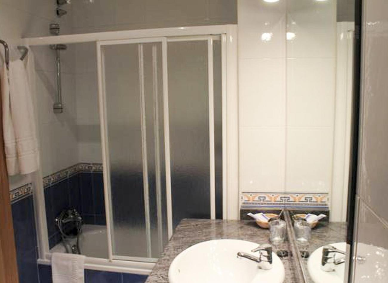 Apartamentos Monasterio San Martín de Castañeda Zewnętrze zdjęcie
