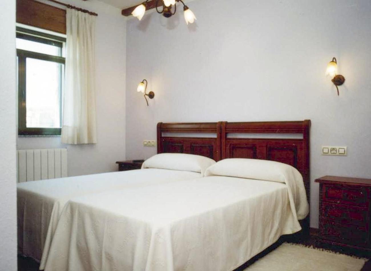 Apartamentos Monasterio San Martín de Castañeda Zewnętrze zdjęcie