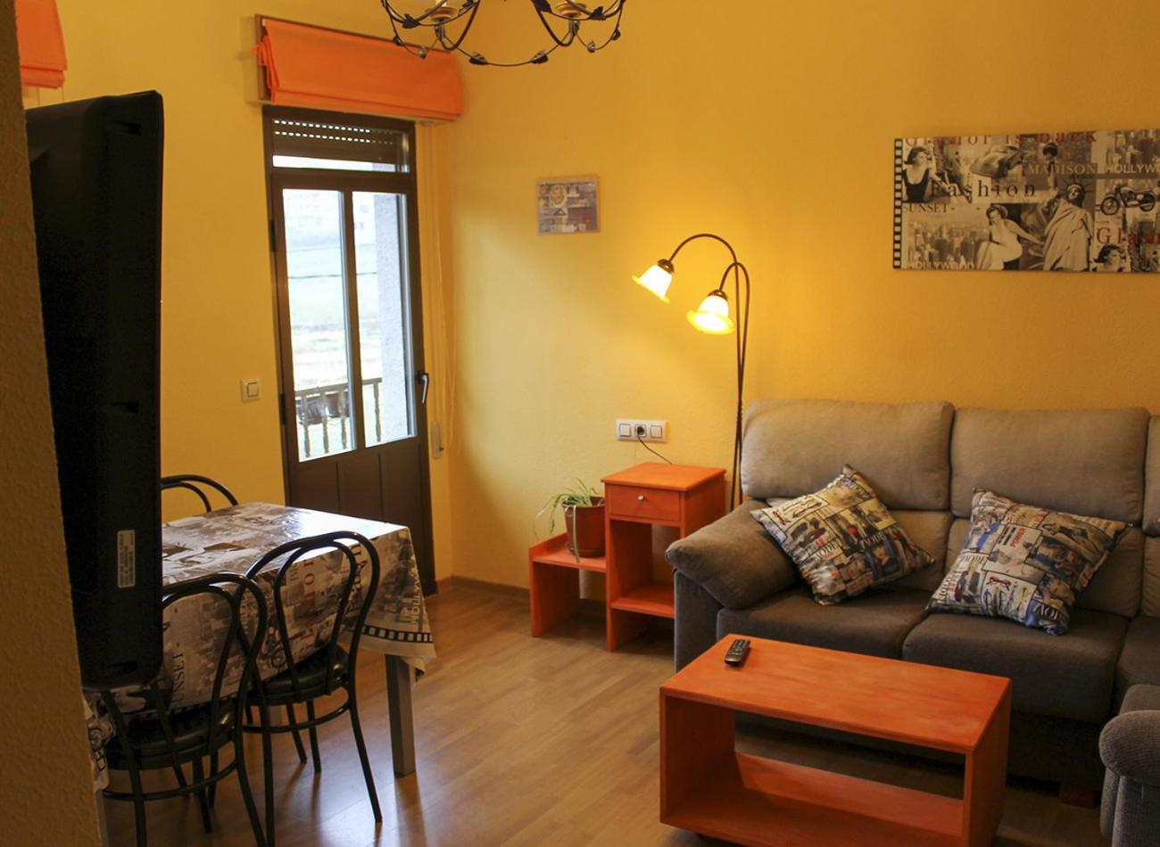 Apartamentos Monasterio San Martín de Castañeda Zewnętrze zdjęcie