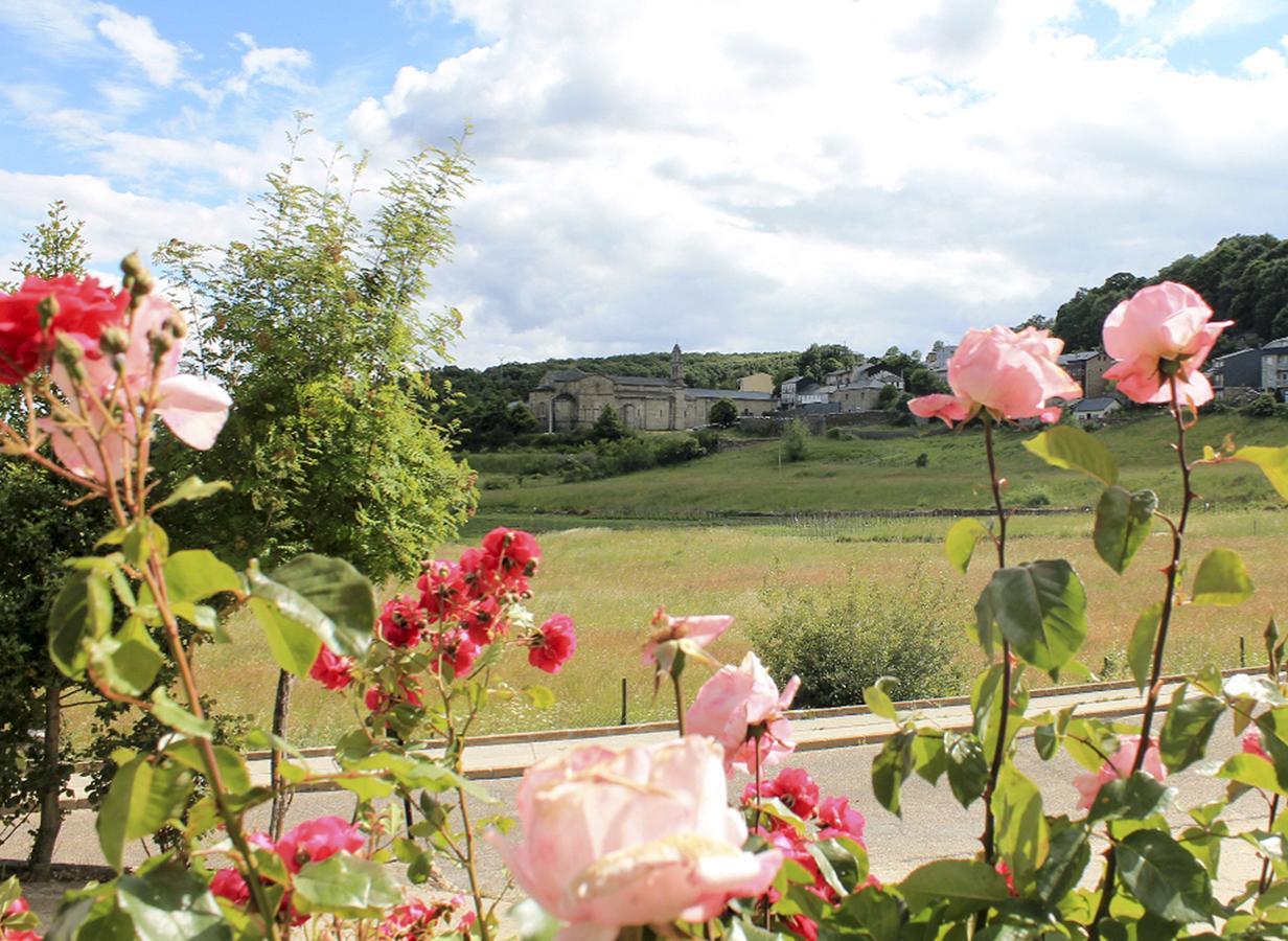 Apartamentos Monasterio San Martín de Castañeda Zewnętrze zdjęcie